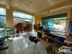 Prédio comercial com casa no bairro Guarani 