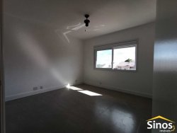 Casa com 02 dormitórios no Bairro Rondônia 