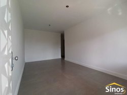Casa com 02 dormitórios no Bairro Rondônia 