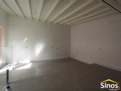 Casa com 02 dormitórios no Bairro Rondônia 