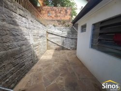 Sobrado com 02 moradias no bairro Guarani 