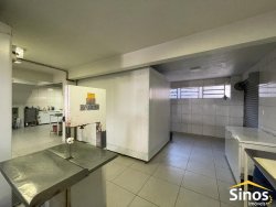 Prédio com 459m² para locação no bairro Rondônia 