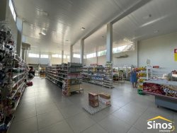 Prédio com 459m² para locação no bairro Rondônia 