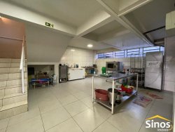 Prédio com 459m² para locação no bairro Rondônia 