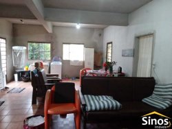 Casa com 03 dormitórios no bairro Canudos 