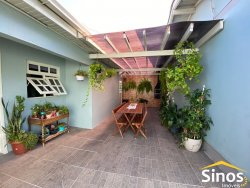 Terreno com 02 casas no bairro 25 de Julho 
