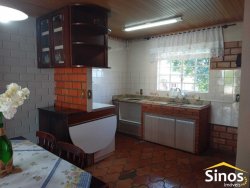 Sobrado com 05 dormitórios no bairro São Jorge 