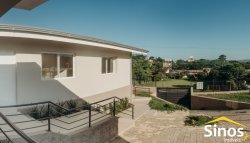 Casa com 03 dormitórios no Bairro Rondônia 