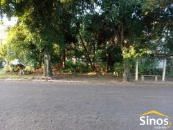 Terreno de esquina com 726m² no bairro Ideal 