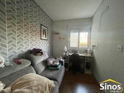 Casa com 03 dormitórios na Chácara Hamburguesa 