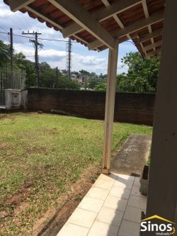 Casa com 02 dormitórios no bairro Guarani 