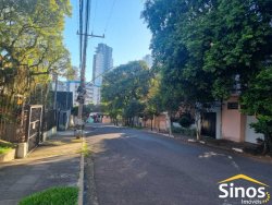 Casa com 03 dormitórios no bairro Boa Vista 