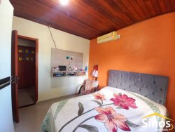 Casa com 02 dormitórios no bairro Arco Íris 