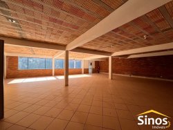 Espaço para locação no centro de Lomba Grande 
