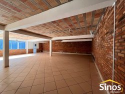 Espaço para locação no centro de Lomba Grande 