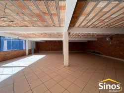 Espaço para locação no centro de Lomba Grande 