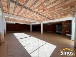 Espaço para locação no centro de Lomba Grande 
