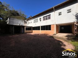 Espaço para locação no centro de Lomba Grande 