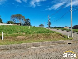 Terreno de esquina com 208,16m² no condomínio Moradas da Lomba 