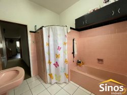 Casa com 05 dormitórios no bairro Primavera 