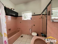 Casa com 05 dormitórios no bairro Primavera 