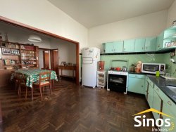 Casa com 05 dormitórios no bairro Primavera 