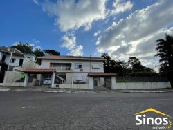 Casa com 05 dormitórios no bairro Primavera 