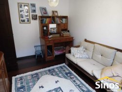 Casa com 04 dormitórios no bairro Ideal 