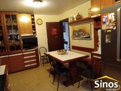 Casa com 04 dormitórios no bairro Ideal 