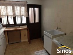 Casa com 04 dormitórios no bairro Ideal 