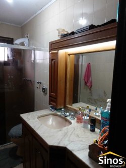 Casa com 04 dormitórios no bairro Ideal 