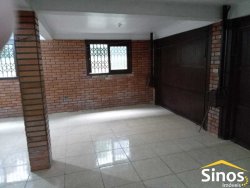 Casa com 04 dormitórios no bairro Ideal 