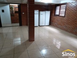 Casa com 04 dormitórios no bairro Ideal 