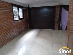 Casa com 04 dormitórios no bairro Ideal 