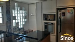 Casa com 03 dormitórios no bairro Jardim do Prado 
