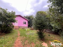 Casa com 02 dormitórios no bairro Lomba Grande 