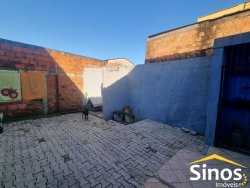 Casa com 02 dormitórios no bairro Lomba Grande 