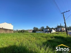 Terreno de esquina com 379m² na Chácara Hamburguesa 
