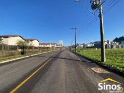 Terreno de esquina com 365m² na Chácara Hamburguesa 
