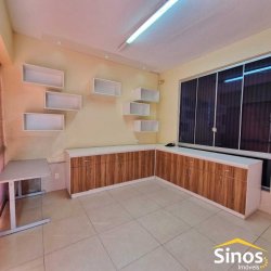 Prédio comercial com 259,52m² no bairro Boa Vista 