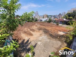 Terreno de esquina com 914m² no bairro Boa Vista 