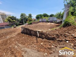 Terreno de esquina com 914m² no bairro Boa Vista 