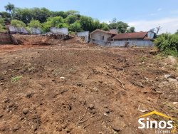 Terreno de esquina com 914m² no bairro Boa Vista 