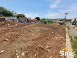 Terreno de esquina com 914m² no bairro Boa Vista 