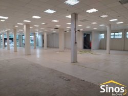 Prédio comercial com 860m² no bairro Ideal 