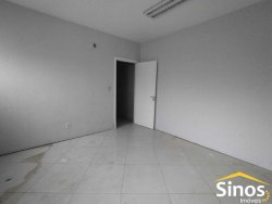 Prédio comercial com 600m² no bairro Ideal 