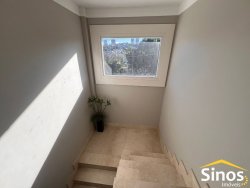Casa com 03 dormitórios no bairro Hamburgo Velho 