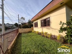 Casa com 03 dormitórios no bairro Boa Vista 