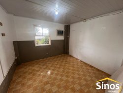 Casa com 05 dormitórios no bairro Boa Vista 
