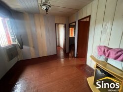 Casa com 05 dormitórios no bairro Boa Vista 